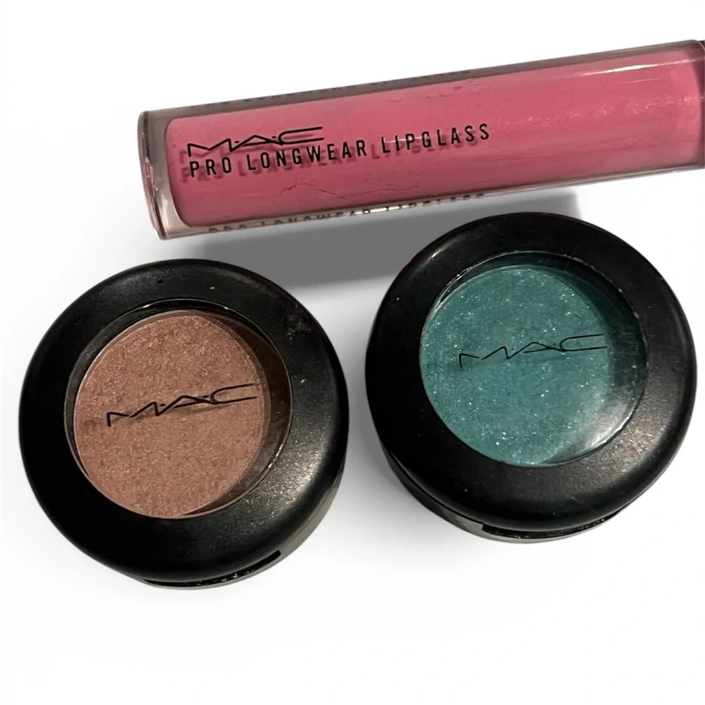 MAC Make Up Lot Naked Lunch & Aquadisiac Eye Shadows Long Love Love Lip Glass